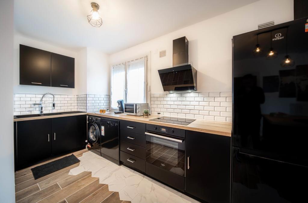 Beautifulhome Appartement Avec Balcon - Centre Ville Chalon-sur-Saône Exteriör bild